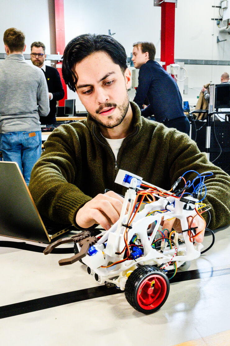 studenter+skapar+produkt+med+ai+–+åker+till+milano 2024 03 27 tb dsc1409 2